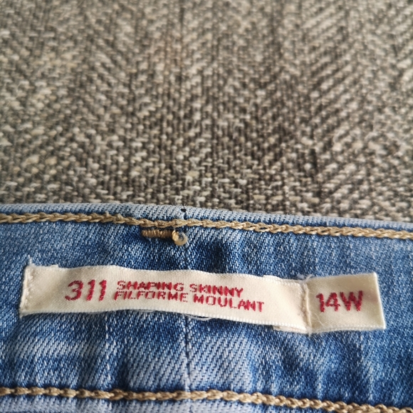 Levi's 311 Shaping Skinny Women's Jeans sz 14W - Picture 9 of 9